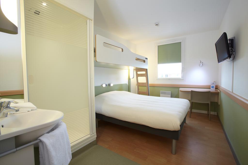 Ibis Budget ポンタルリエ 部屋 写真